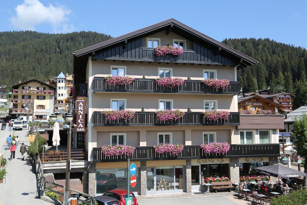 Hotel Garni Arnica ***S Madonna di Campiglio Exterior photo