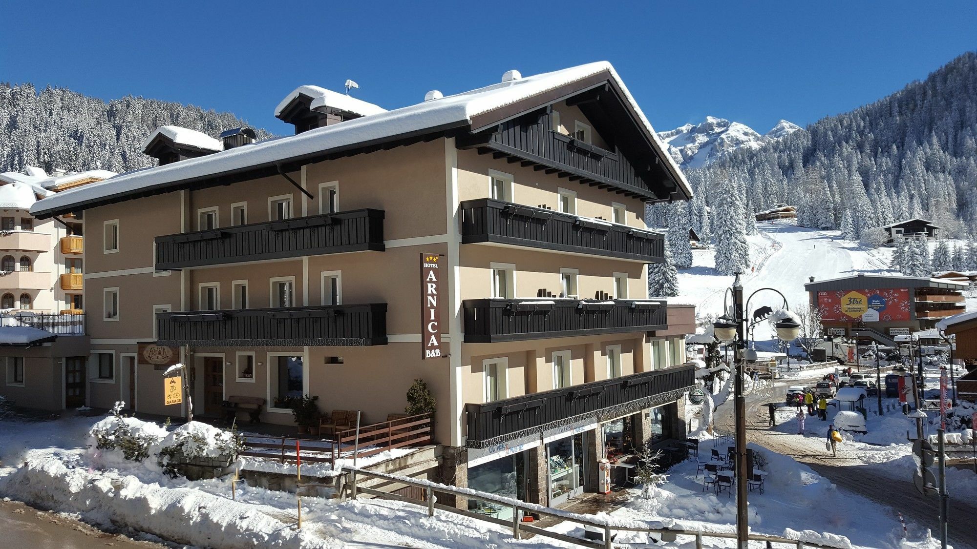 Hotel Garni Arnica ***S Madonna di Campiglio Exterior photo